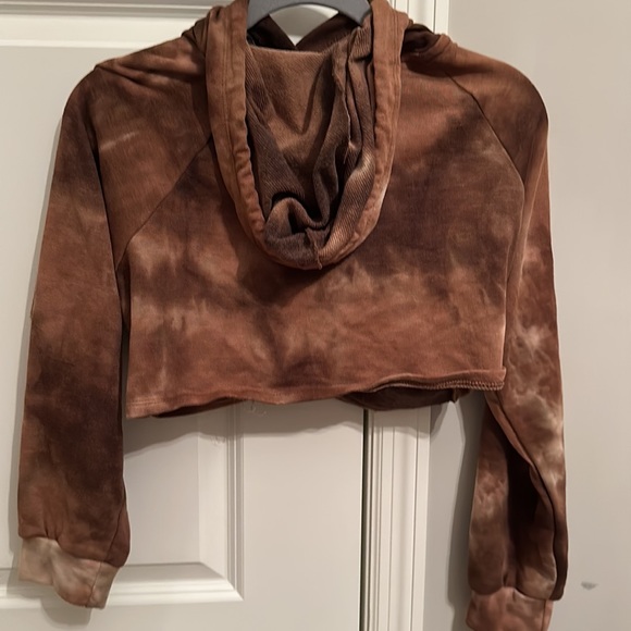 Cropped Tie Dye Hoodie - Picture 2 of 3